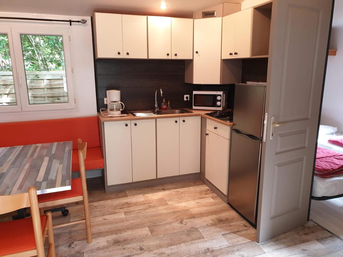 רבל Camping Le Moulin Du Roy מראה חיצוני תמונה
