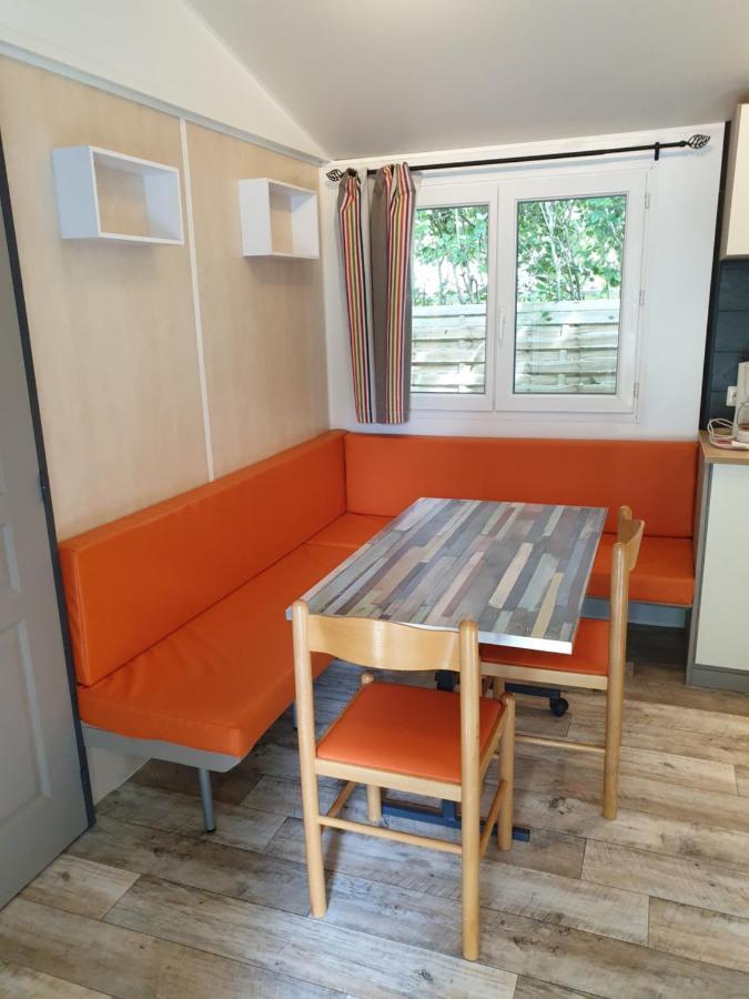 רבל Camping Le Moulin Du Roy מראה חיצוני תמונה