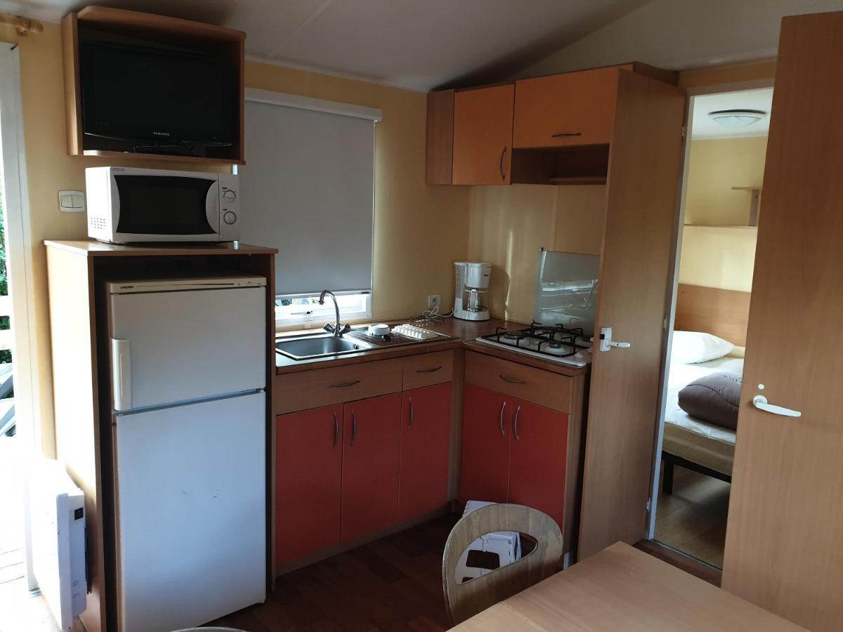 רבל Camping Le Moulin Du Roy מראה חיצוני תמונה